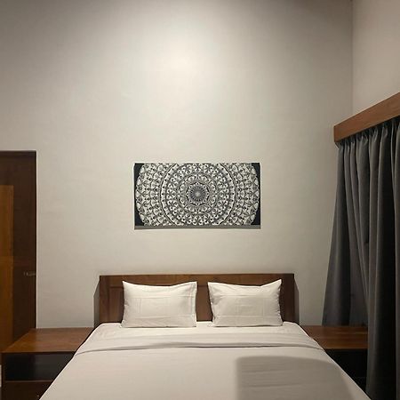 Tea Library Bed & Breakfast Hikkaduwa Exterior photo